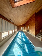 Building Photo - 301 W Mangrum Dr