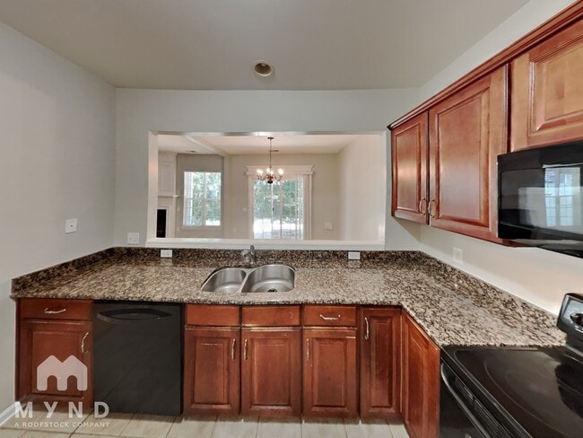 Building Photo - 10119 Blakeney Preserve Dr