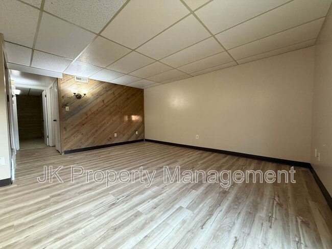 Building Photo - 3208 11th Ave S