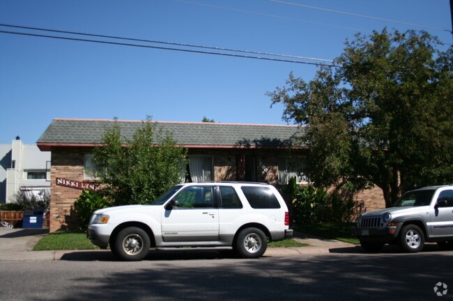 Building Photo - Woodside Apartments