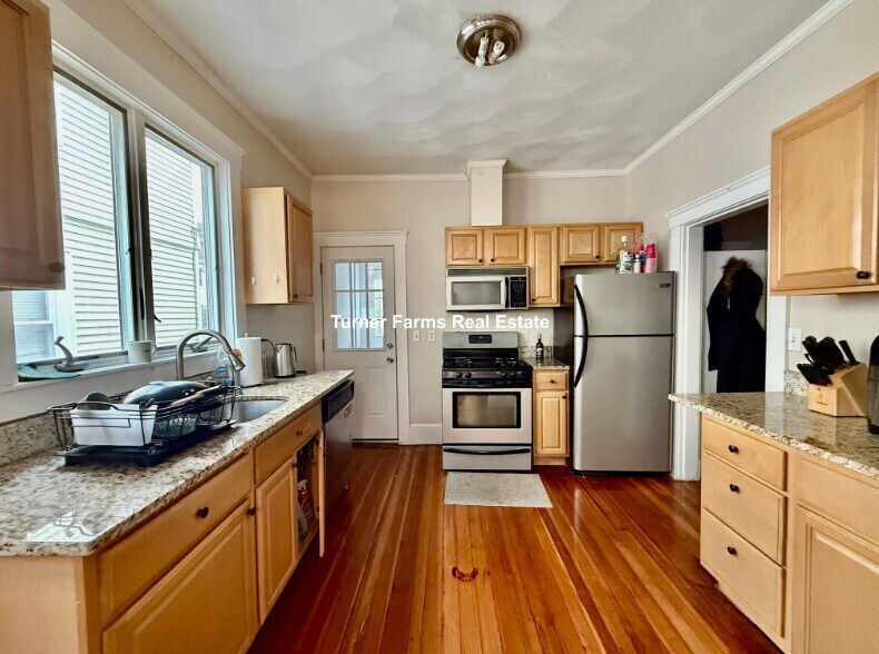 Foto principal - 185 Powder House Blvd
