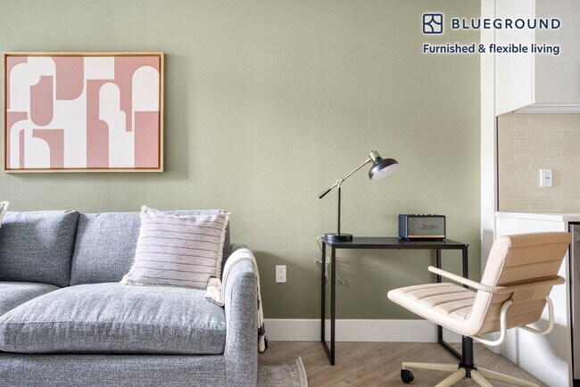 Foto del edificio - 555 Evelyn Ave
