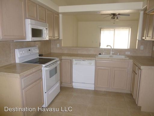 Building Photo - 741 Powder Dr