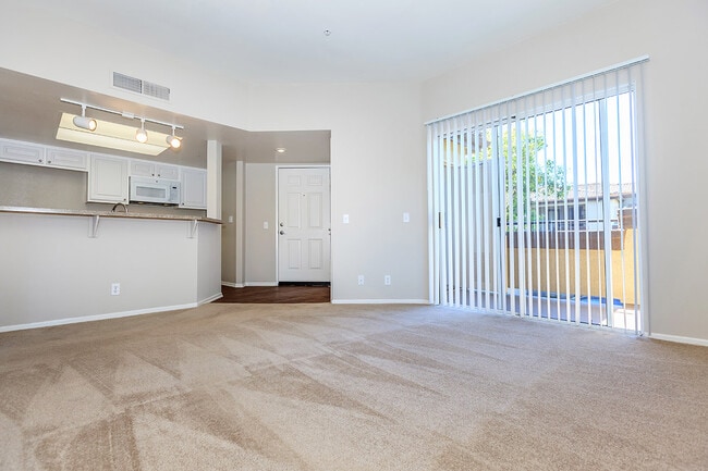 Building Photo - Wood Canyon Villas