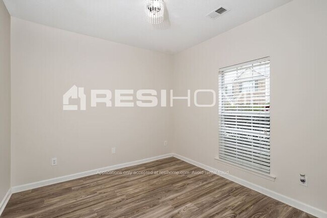 Building Photo - 3212 Tallon Ln Sw