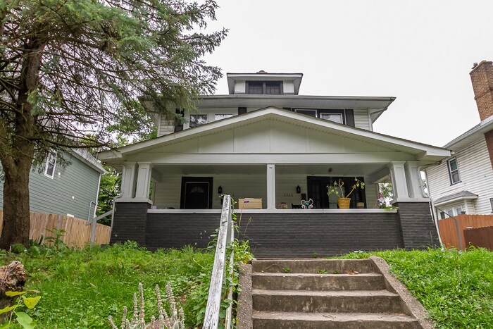 Primary Photo - 3326 N Park Ave