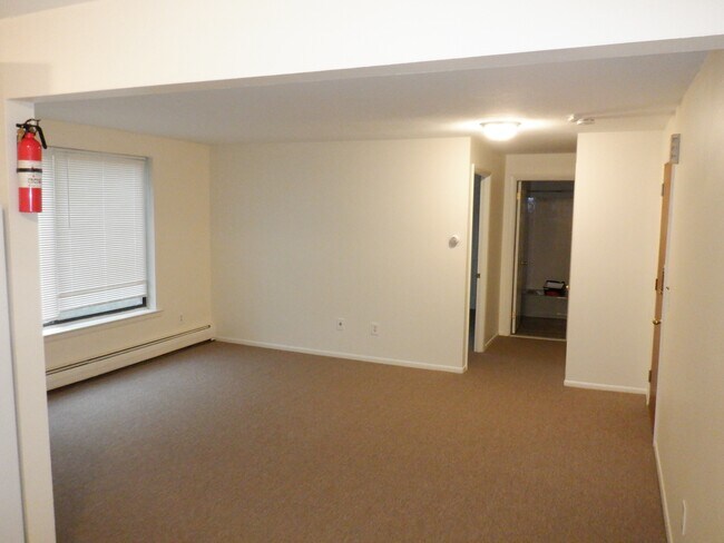 Building Photo - 51 Prescott St