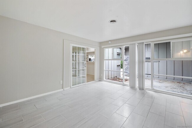 Building Photo - 6734 Barnhurst Dr