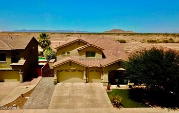 Building Photo - 44236 Adobe Cir