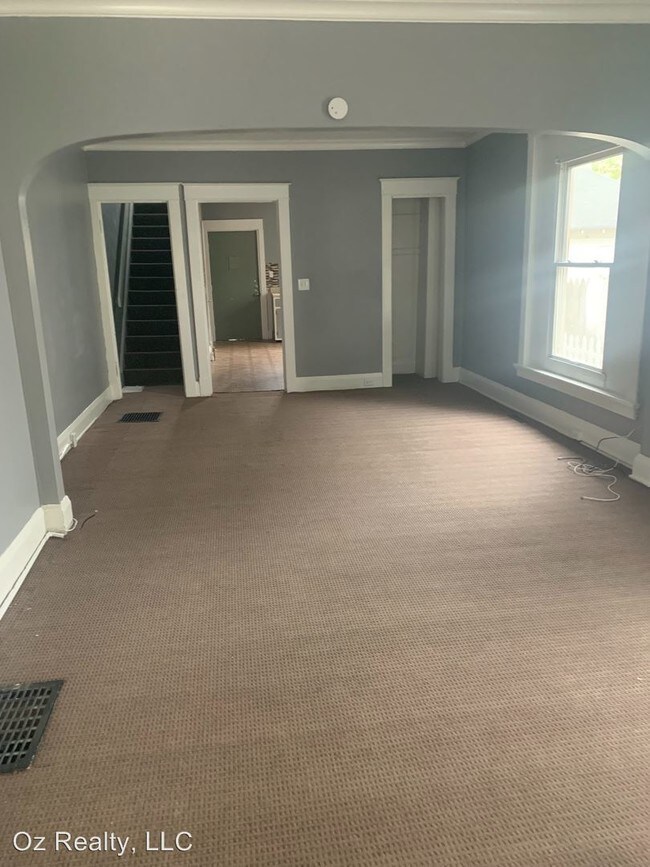 Building Photo - 3 br, 1 bath Apartment - 4138 Lewis Ave