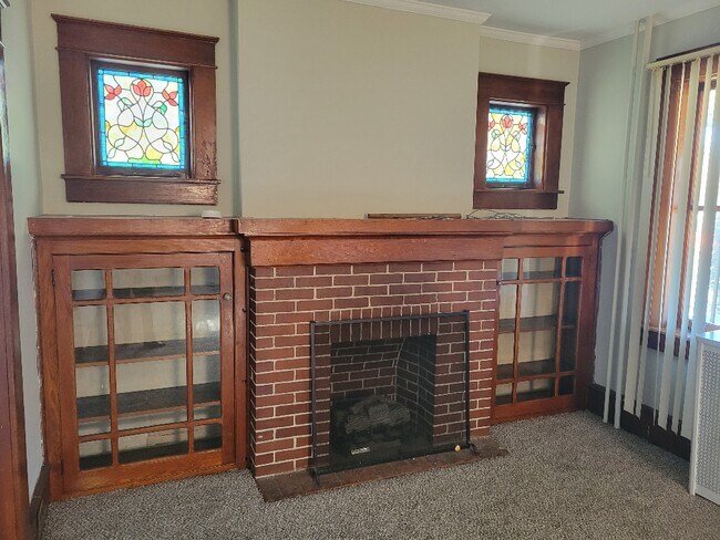 Foto del edificio - 2 Myrtle Ave