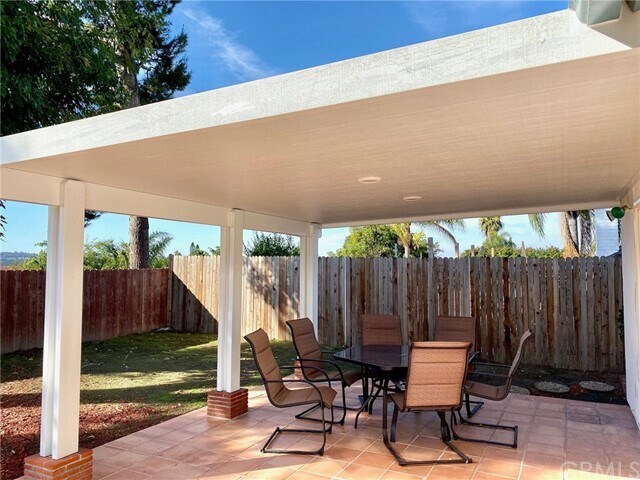 Foto del edificio - 25181 MacKenzie St