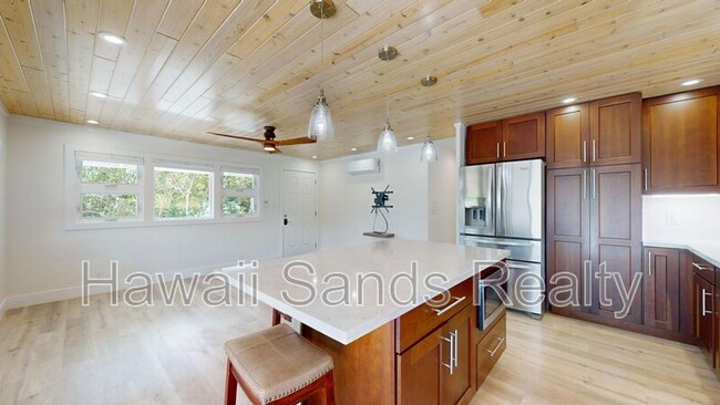 Building Photo - 4566 Sierra Dr