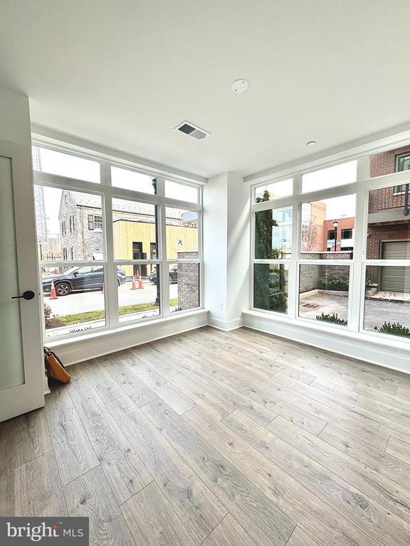 Foto del edificio - 5502 Topaz Ln