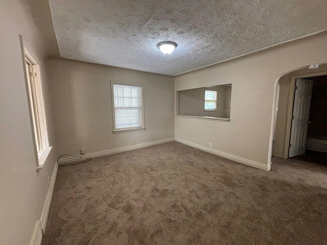 Foto del edificio - 8119 Essex Ave