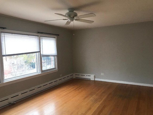 Living_room_2 of 2 - 234 Asbury Ave