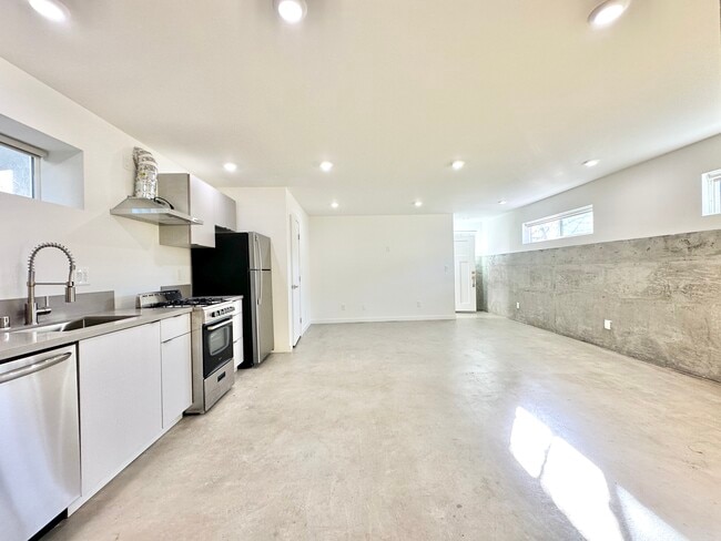 Foto del edificio - 2429 W Ave 33