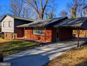 Building Photo - 105 Mel Mara Dr