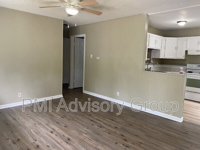 Foto del edificio - 846 SE Eastgate Dr