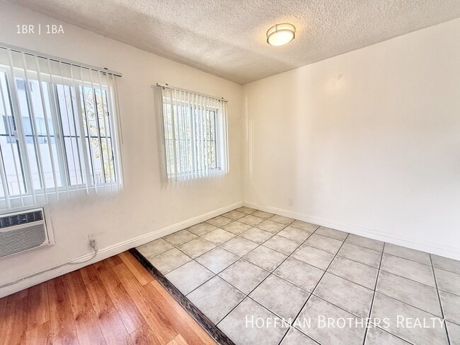 Building Photo - 838 N Normandie Ave