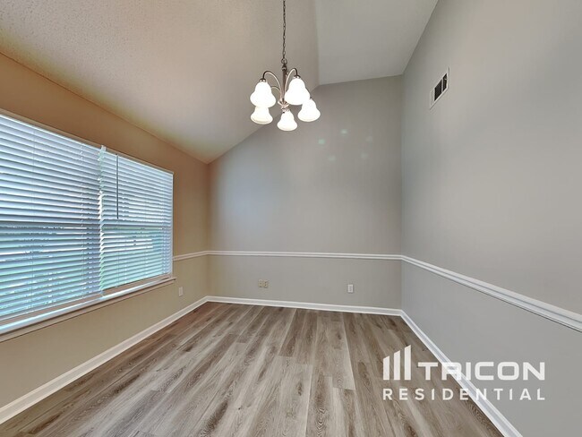 Foto del edificio - 2075 Mulberry Ln