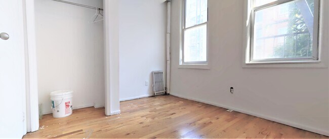 Foto del edificio - 84 Newel St