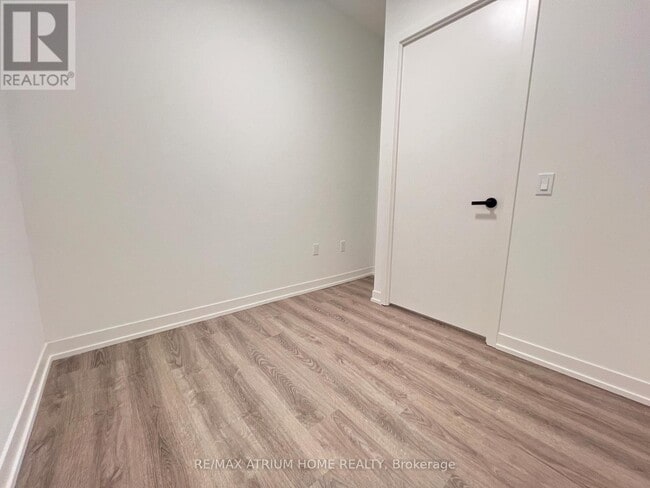 Building Photo - 8 Interchange Wy