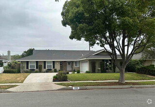 Building Photo - 2932 Arlington Ave