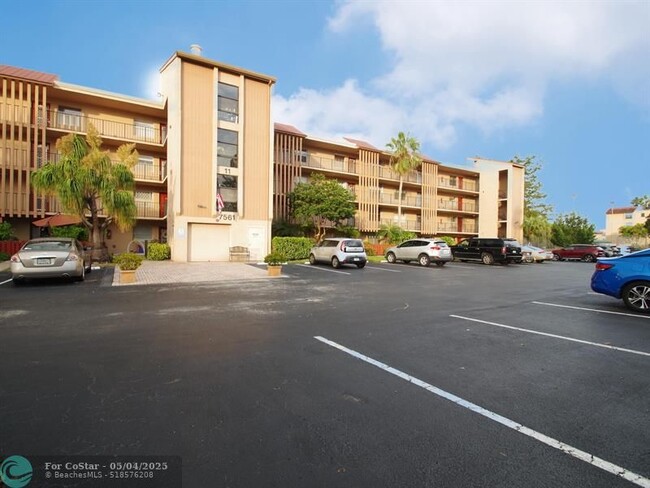 Foto del edificio - 7561 NW 1st St