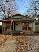 Building Photo - 3514 Spencer St