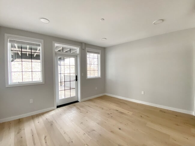 Foto del edificio - 32 Main St