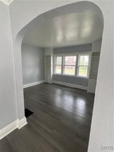 Building Photo - 686 Seward St