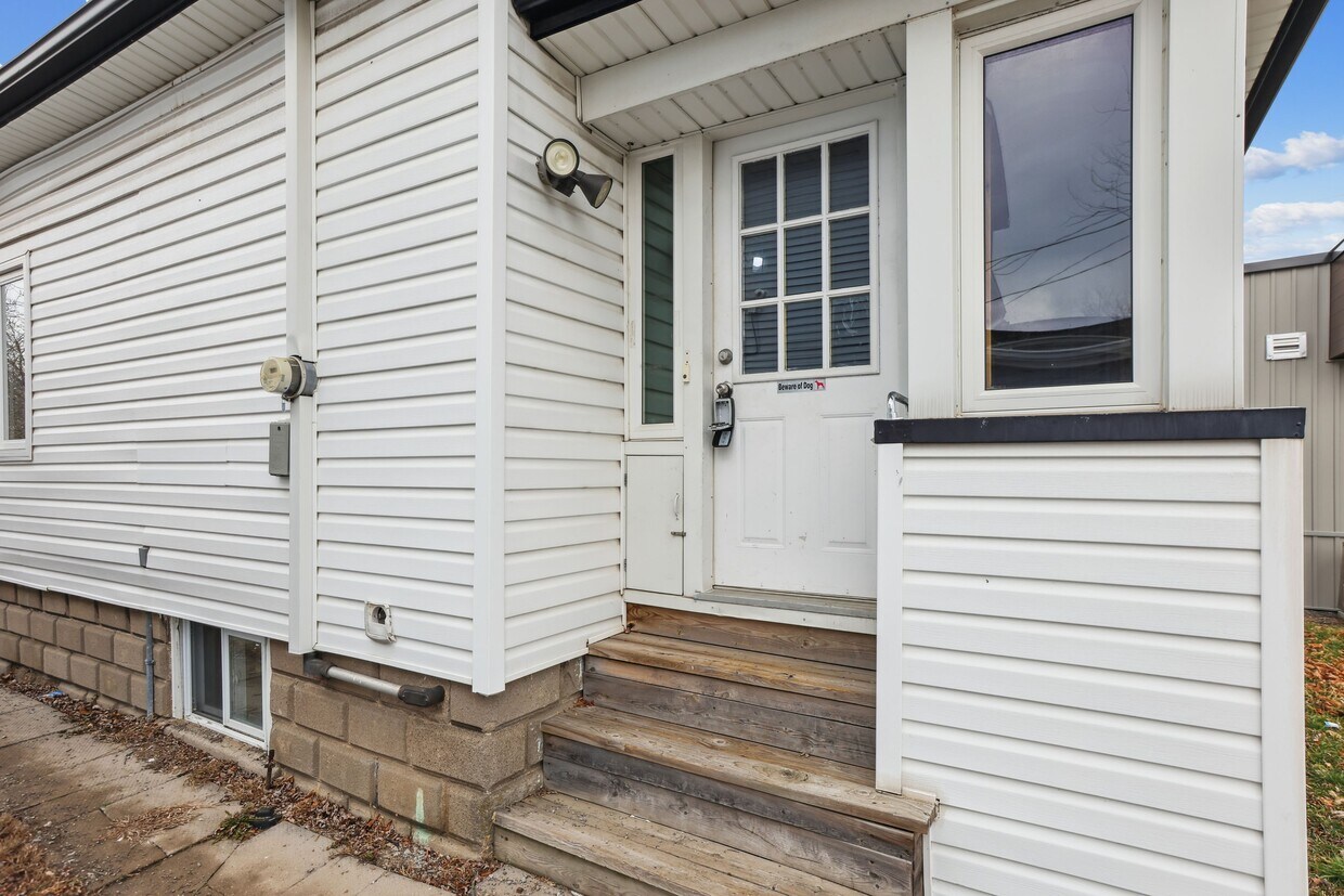 2 bedroom 1 Bath at 26 Pelham Rd Apartment for Rent in St. Catharines