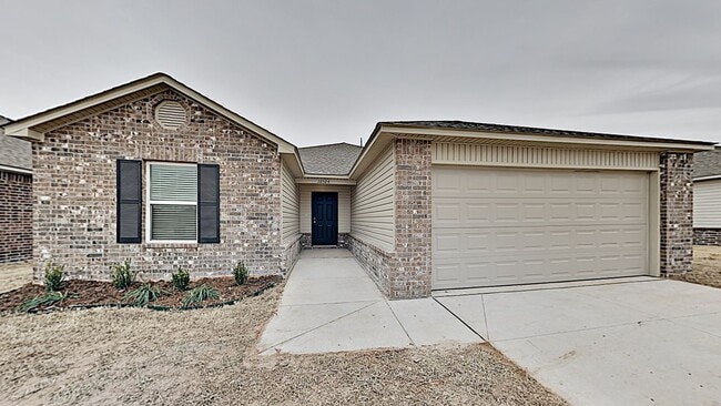 Building Photo - Very nice 3 Bedroom 2 Bath Home in Yukon S...