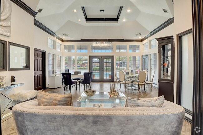 Building Photo - Coronado Villas