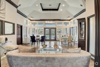 Building Photo - Coronado Villas