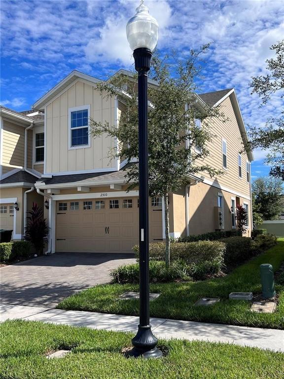Foto del edificio - 2510 Sedge Grass Wy