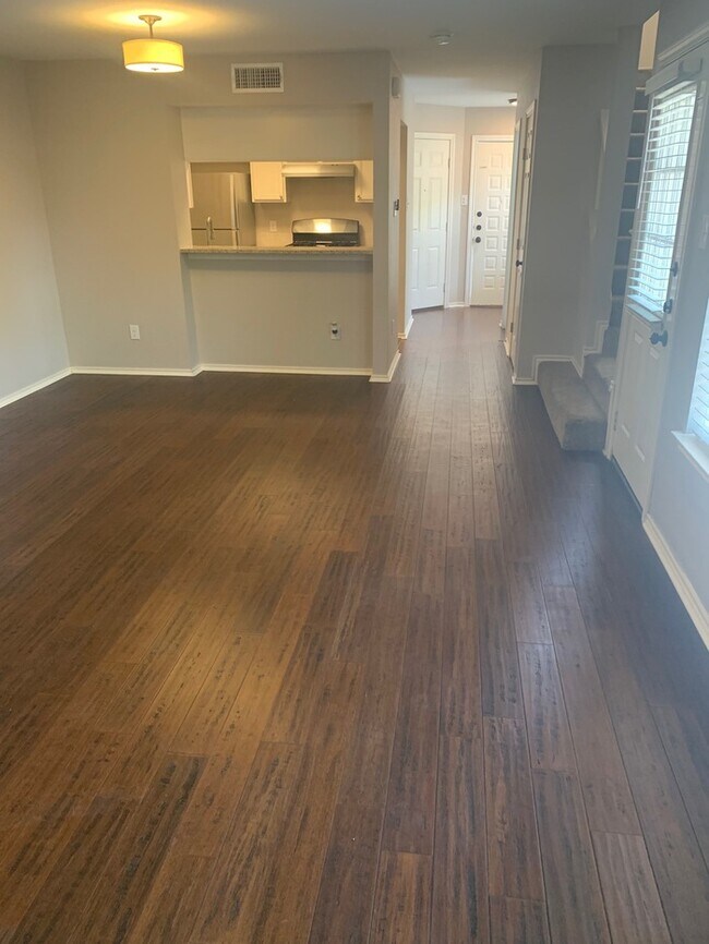 Charming twostory 2B/1.5B in Los Indios. Townhouse for Rent in