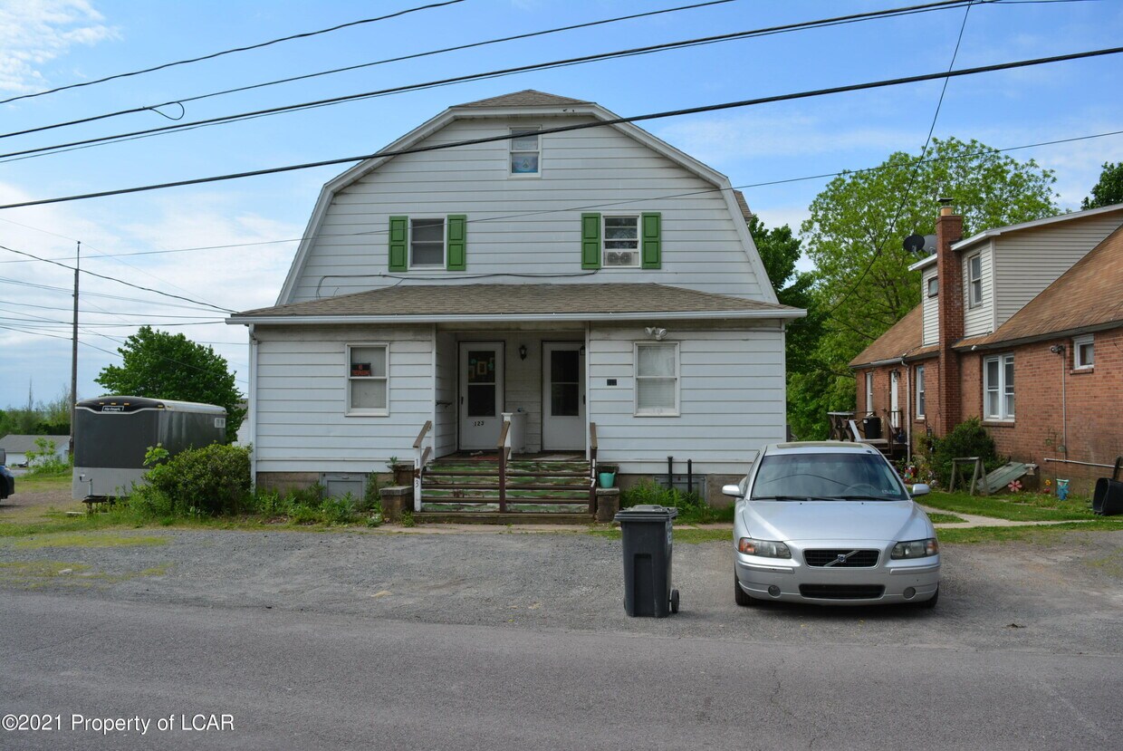 Primary Photo - 123 Terrace Rd