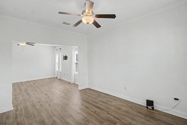 Building Photo - 206 Farnsworth Trl