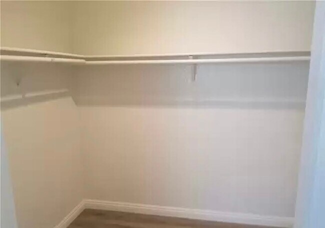 Foto del edificio - Charming 1st Floor Comdo