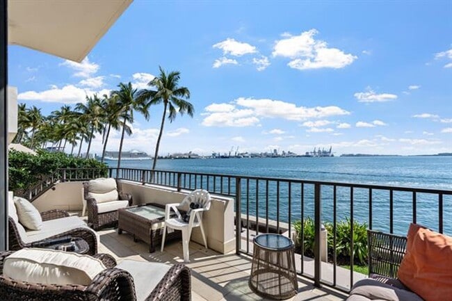 Photo - 520 Brickell Key Dr Apartment