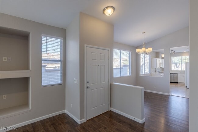 Foto del edificio - 167 Mountainside Dr