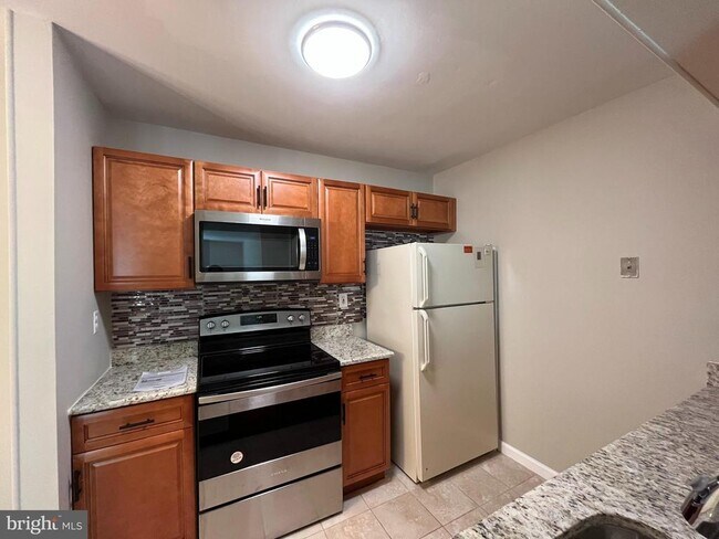 Building Photo - 41013 Coopers Pl
