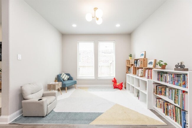 Building Photo - 15215 Holloway Hls Trl