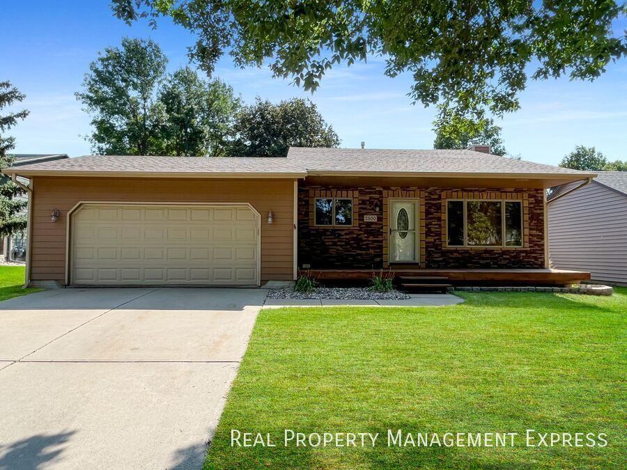 Foto principal - 3 BED 2 BATH HOME NEAR MORNINGSIDE PARK