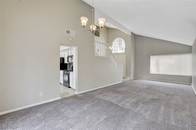 Building Photo - 319 Simon Bolivar Dr