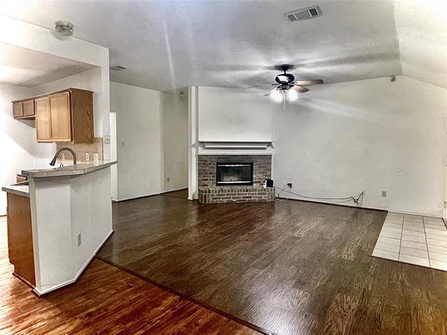 Foto del edificio - 7213 Fairfield Dr