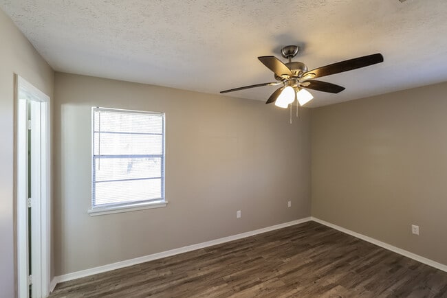 Building Photo - Gorgeous All-Brick Home in Brandon, MS!