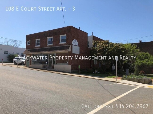 Building Photo - 108 E Court St